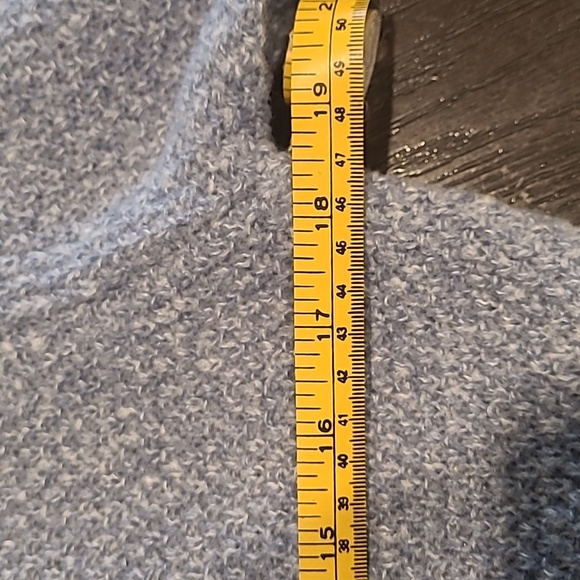 Cozy Blue Knit Cardigan. Cropped. Size M - Picture 6 of 7